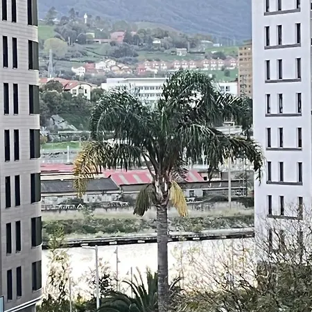 Small Lux Beachcity Close To The River,metro And Parking *